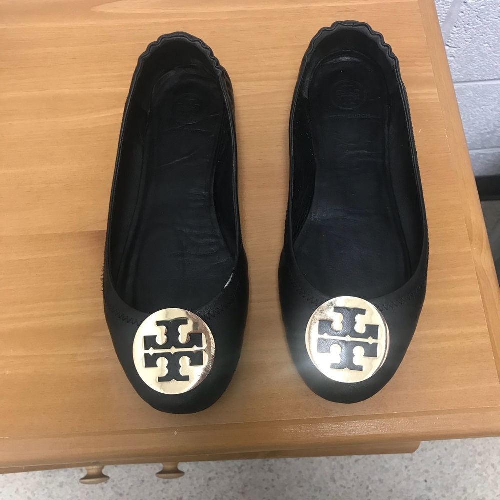 Sold Tory Burch Minnie Travelers